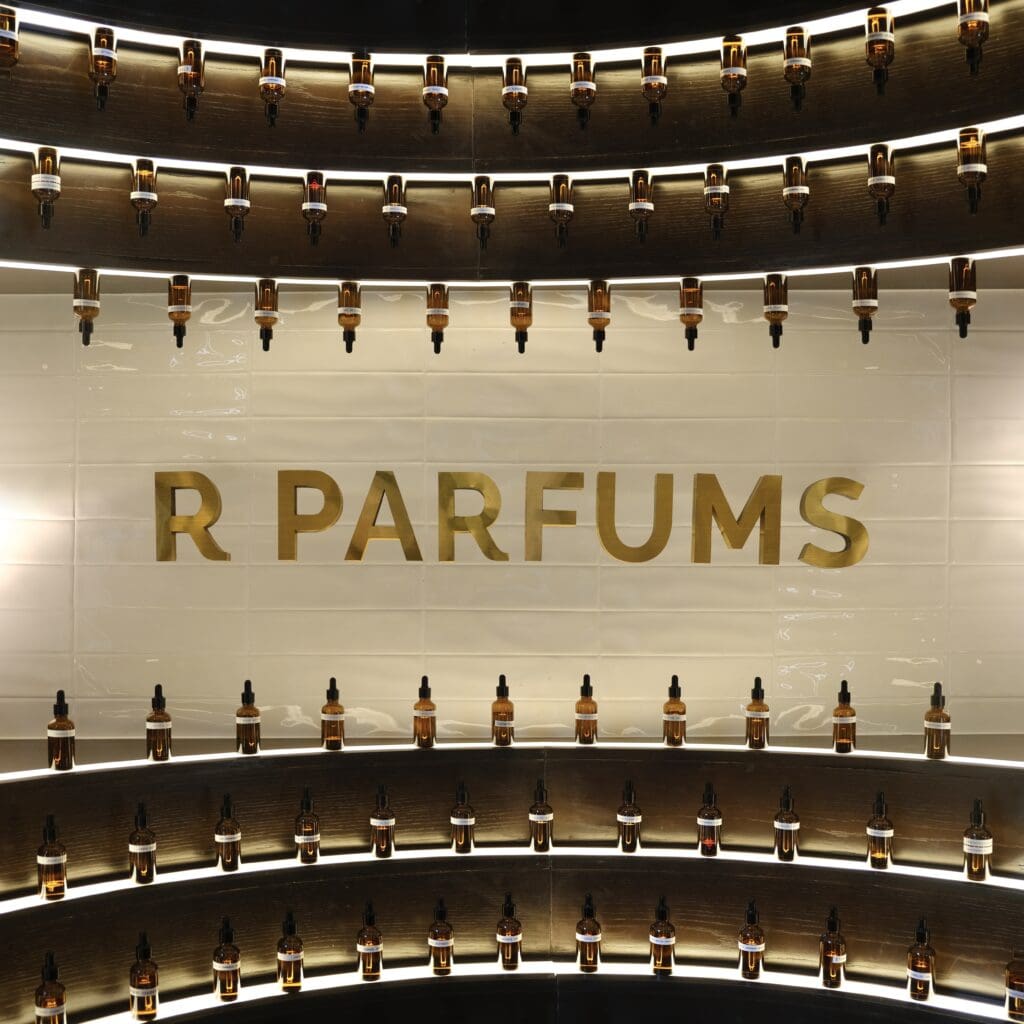 Á Đông R Parfums Eastern