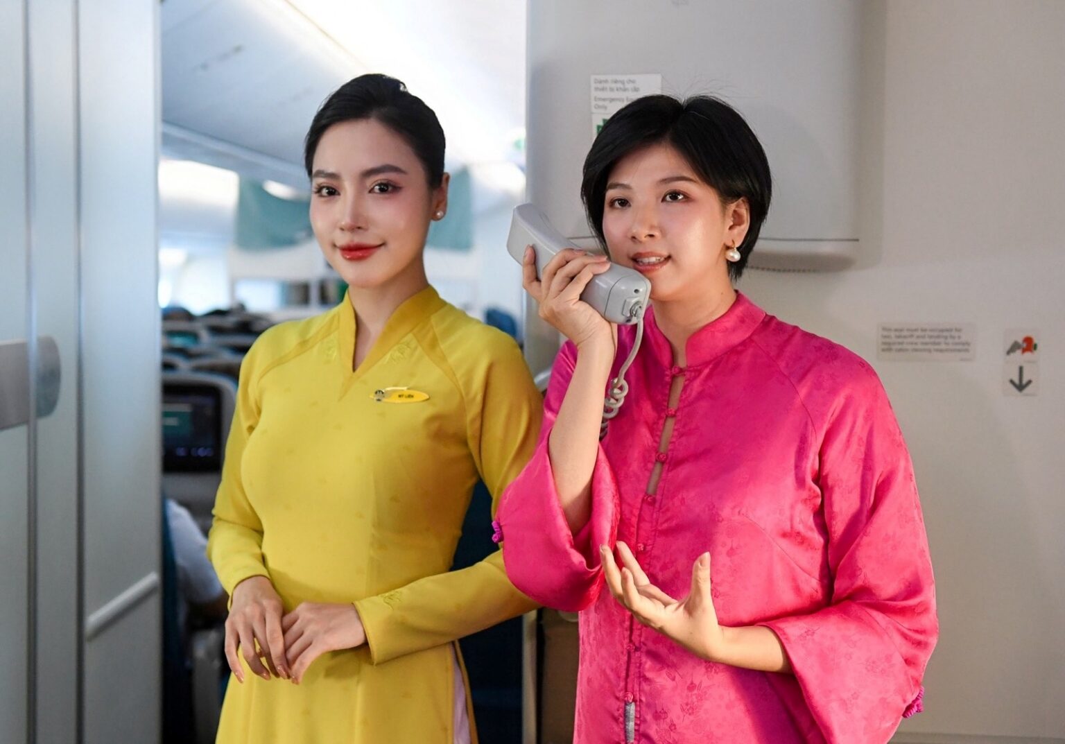 Rei Nguyen, Vietnam Airlines, Nhã, LotuScent